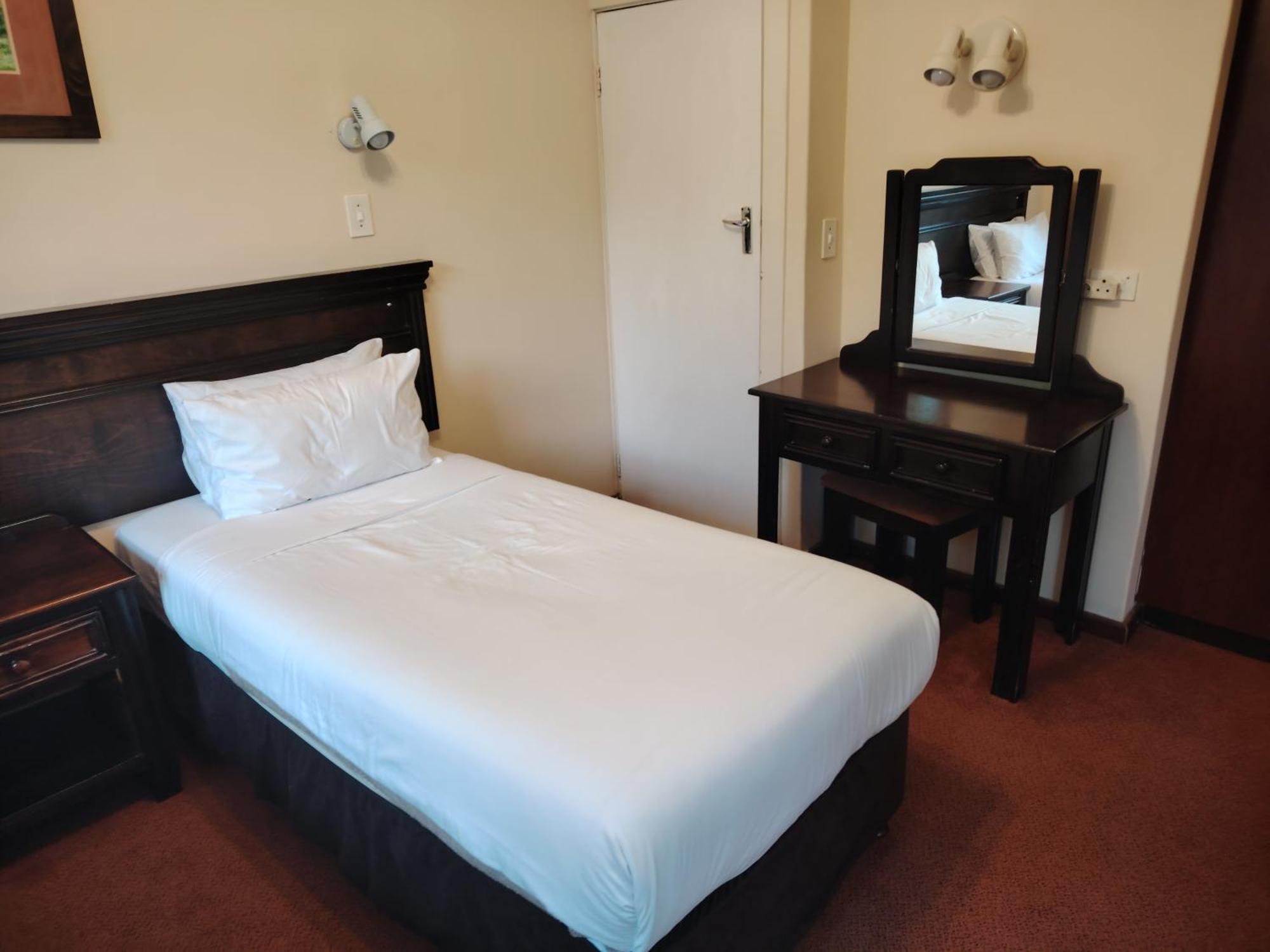Gooderson Leisure Natal Spa Self Catering And Timeshare Resort Paulpietersburg Екстериор снимка